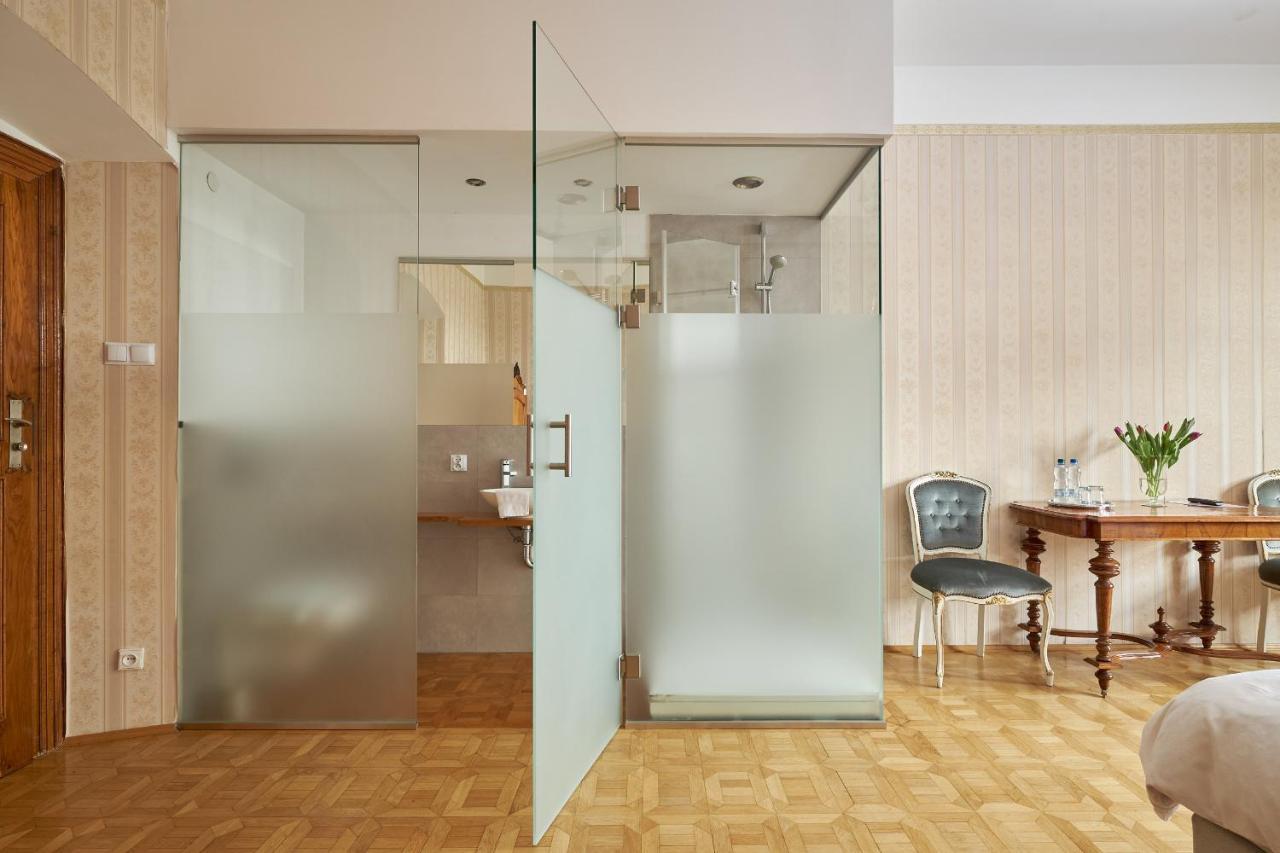 Boutique Palac Warmatowice Sienkiewiczowskie Легница Экстерьер фото