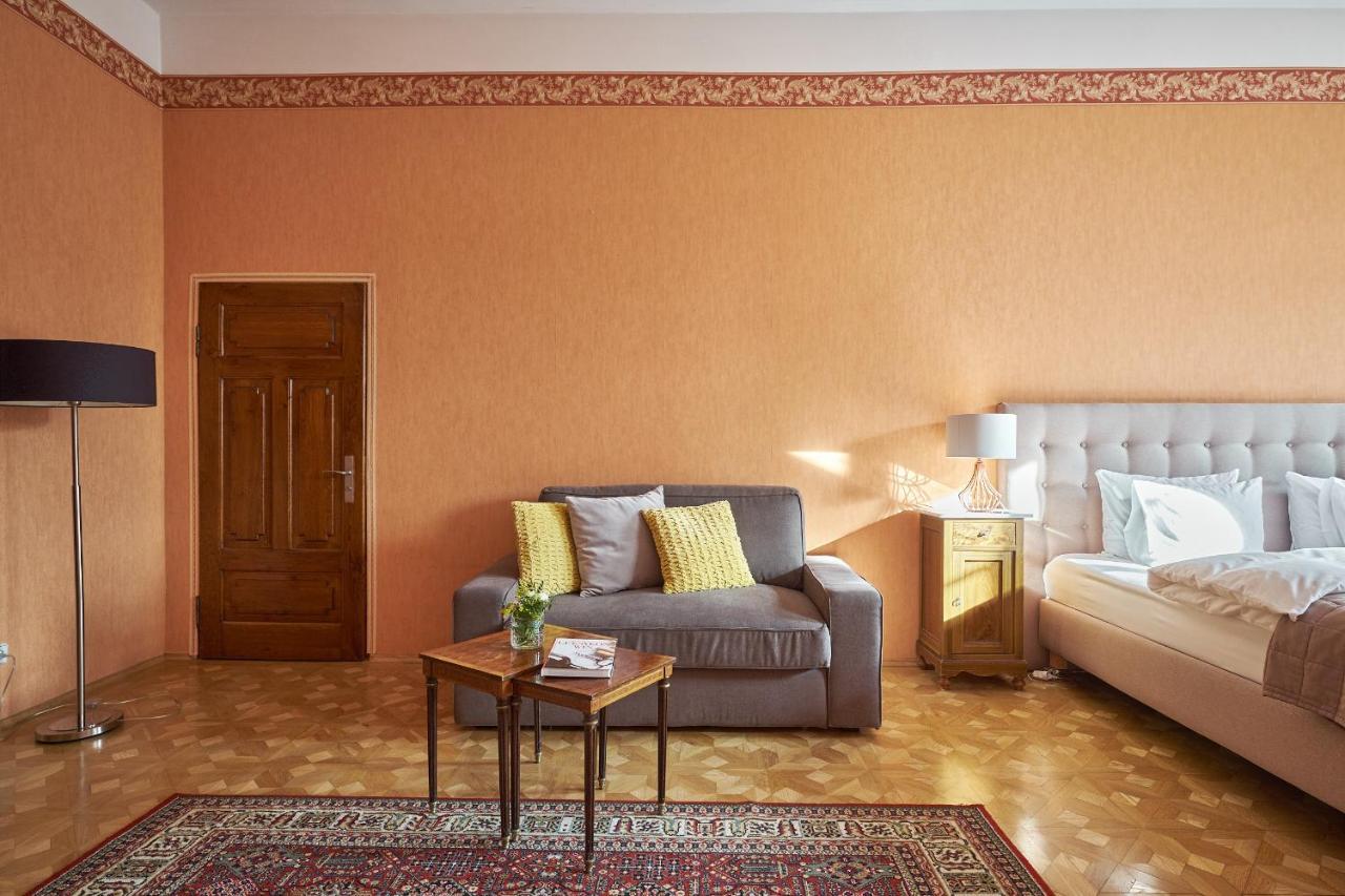 Boutique Palac Warmatowice Sienkiewiczowskie Легница Экстерьер фото