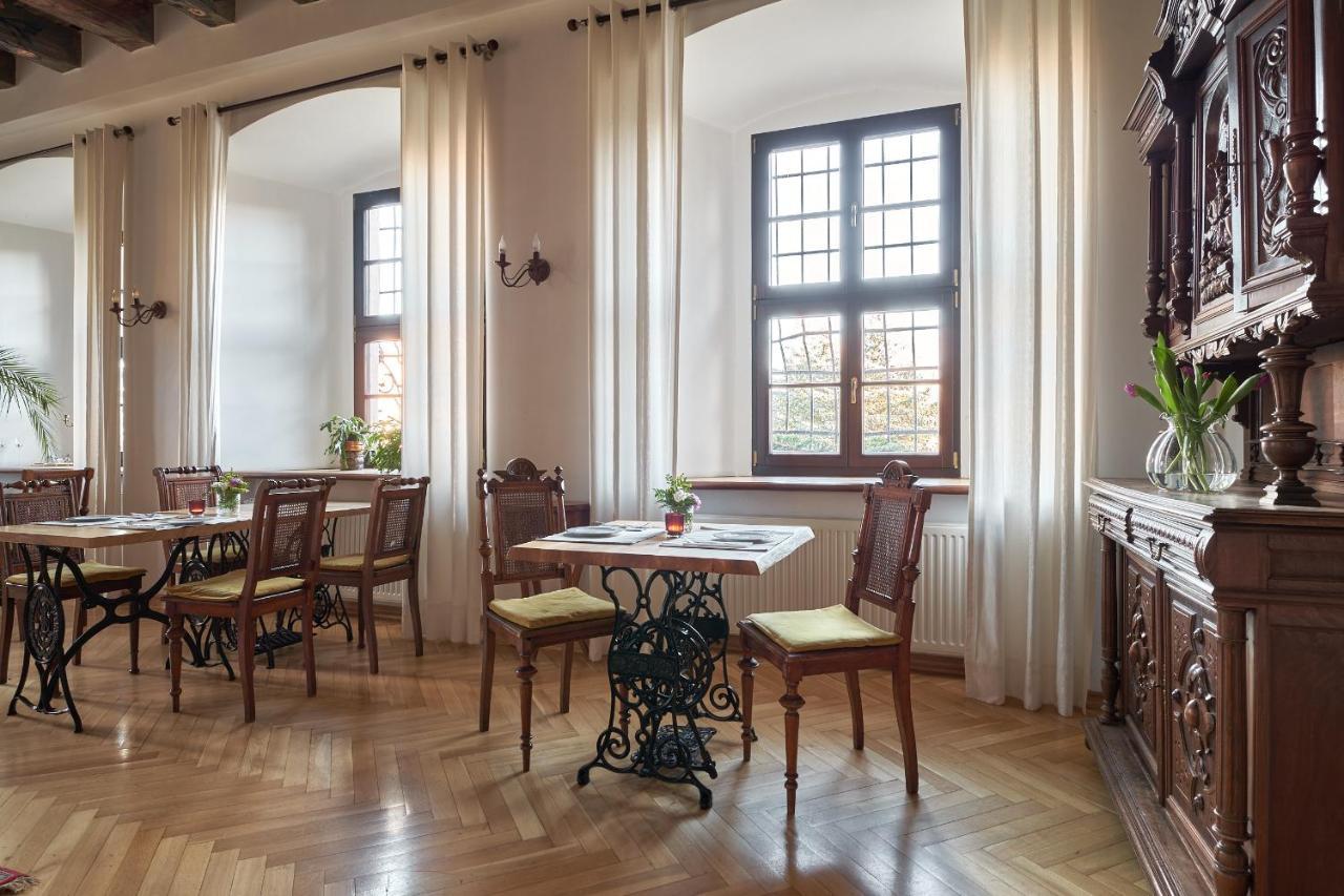 Boutique Palac Warmatowice Sienkiewiczowskie Легница Экстерьер фото