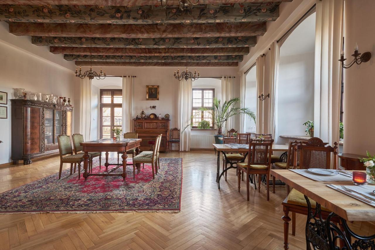 Boutique Palac Warmatowice Sienkiewiczowskie Легница Экстерьер фото