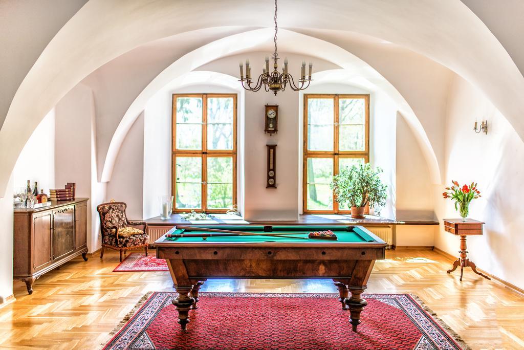 Boutique Palac Warmatowice Sienkiewiczowskie Легница Экстерьер фото